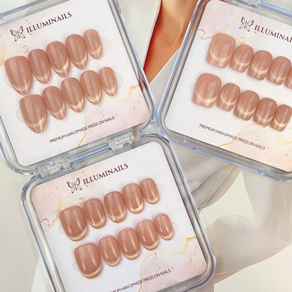 M19 French Glow Cat Eye