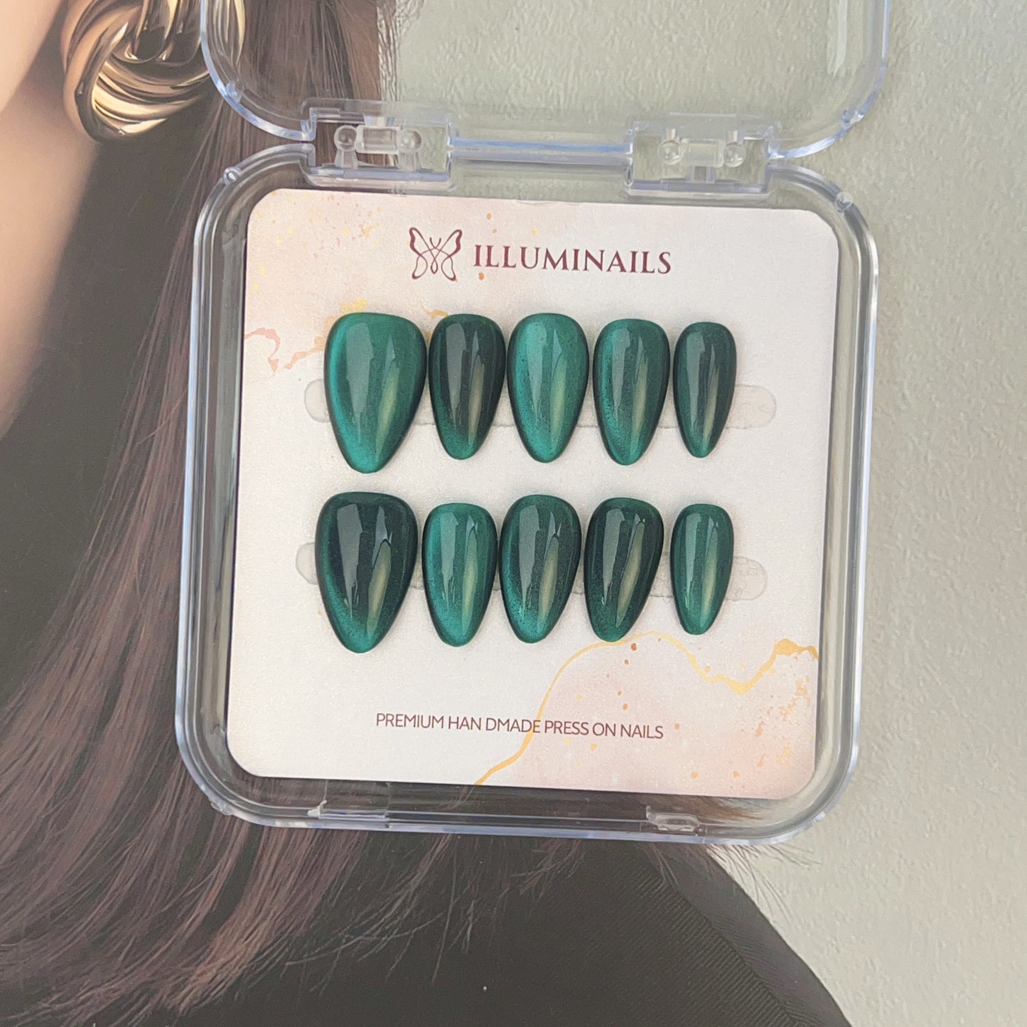 N43 Emerald Green Cat Eye