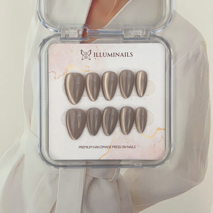 N44 Taupe Nude Cat Eye