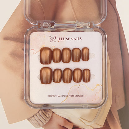 N67 Chestnut Caramel Cat Eyes