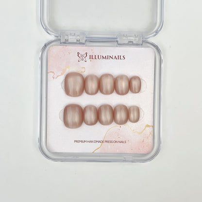 N14 Cashmere Taupe Cat Eye