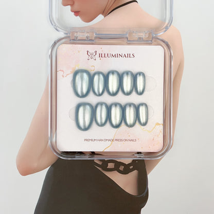 N34 Light Blue Cat Eye Glaze