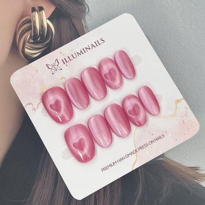 Sweetheart Beam Cat Eye press-on nails, alternate product view 2