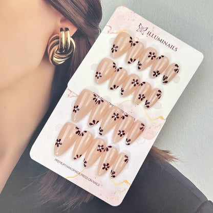 Mocha Flora press-on nails, main product view