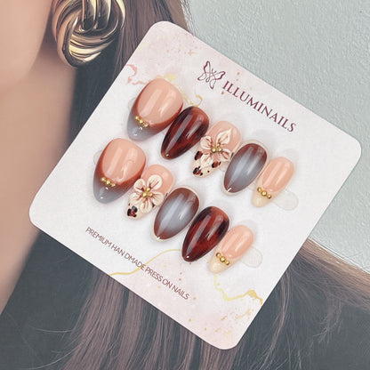 Caramel Petals press-on nails, main product view