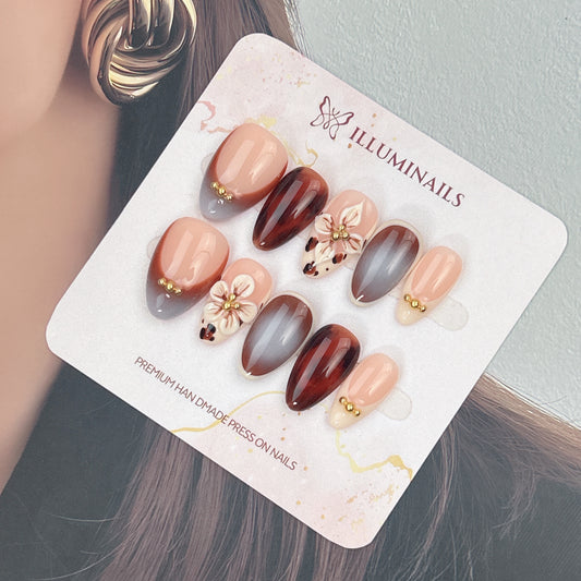 Caramel Petals press-on nails, main product view