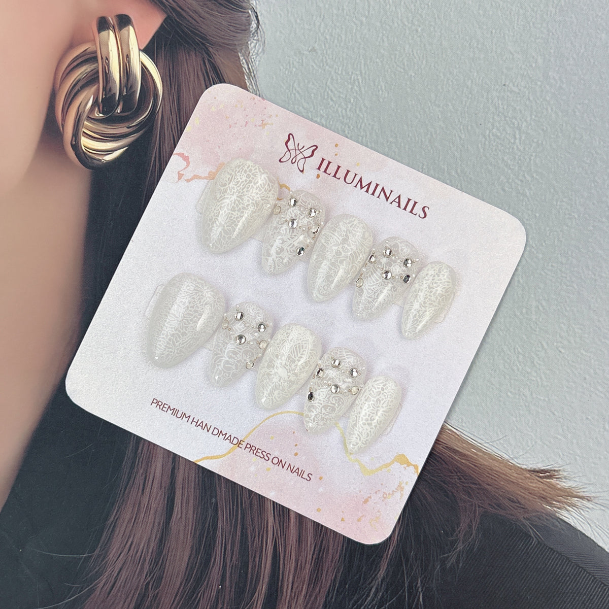 Ivory Lace pearl white bridal press-on nails in short almond shape