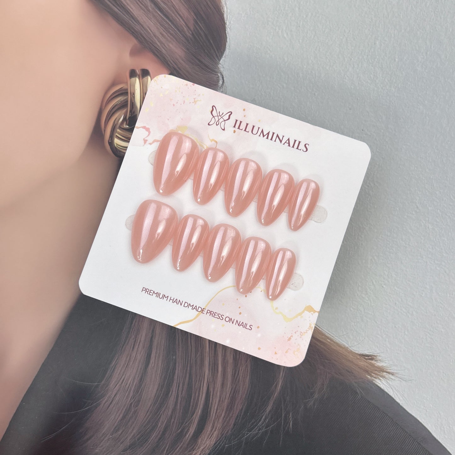 Everyday Nude Blush Nude glossy short almond press-on nails