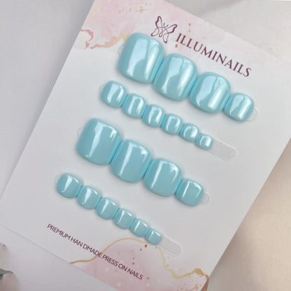 Sky Blue glazed press-on toenails from the Essential Pedi Collection