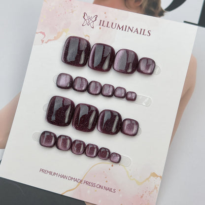 Mulberry Plum glitter cat-eye press-on toenails