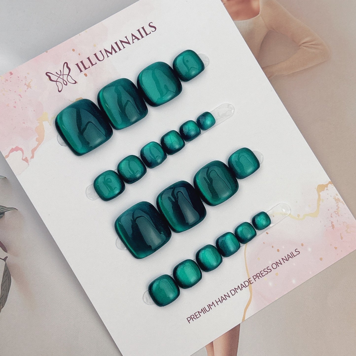 Deep Green cat eye press-on toenails